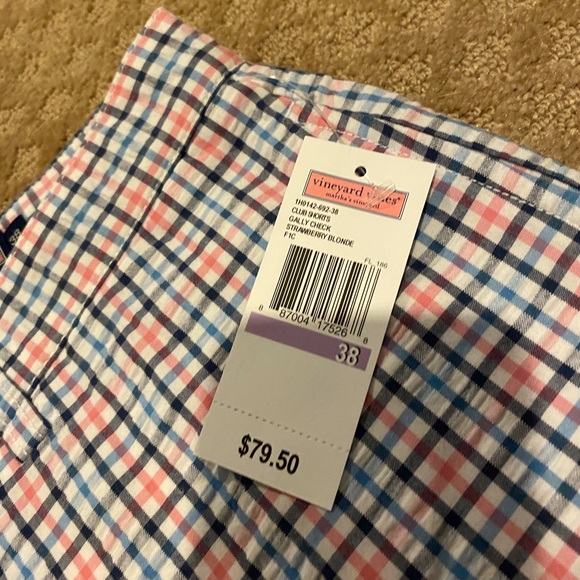 Vineyard Vines Gally Check 9” Club Shorts - Picture 4 of 6